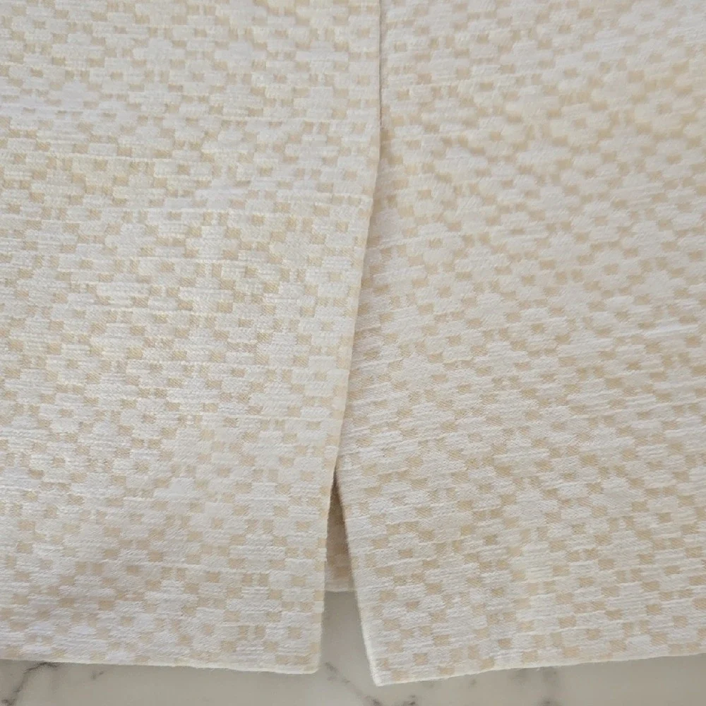 J.Crew Cream Embroidered Pencil Skirt‎ Size 6 Quiet Luxury Workwear